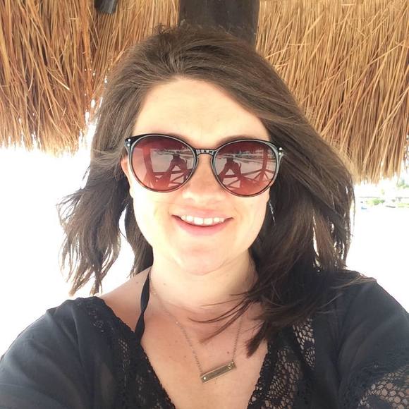 Meet your Posher, Sara - Picture 1 of 1