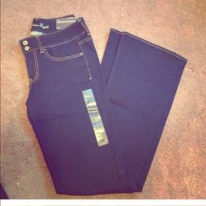 Bundle 2 pairs of NWT AE Jeans