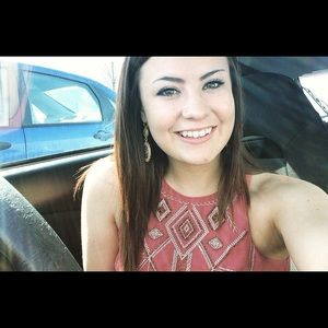 Meet your Posher, Kayla