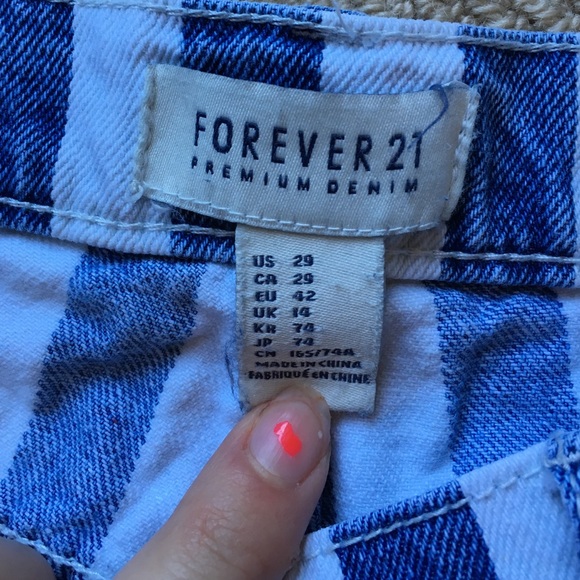 Striped jean high waisted shorts - Picture 3 of 4