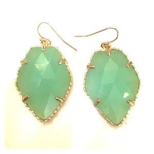 Kendra Scott never worn earrings