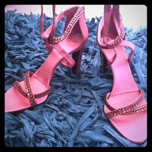 GUCCI Swarovski Crystal Jewel Pink Pumps