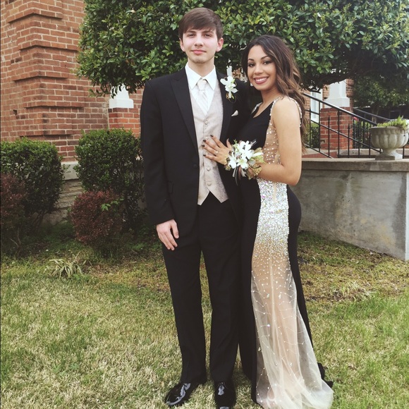 Amelia Couture Prom Dress, size 4! Worn once. - Picture 2 of 3