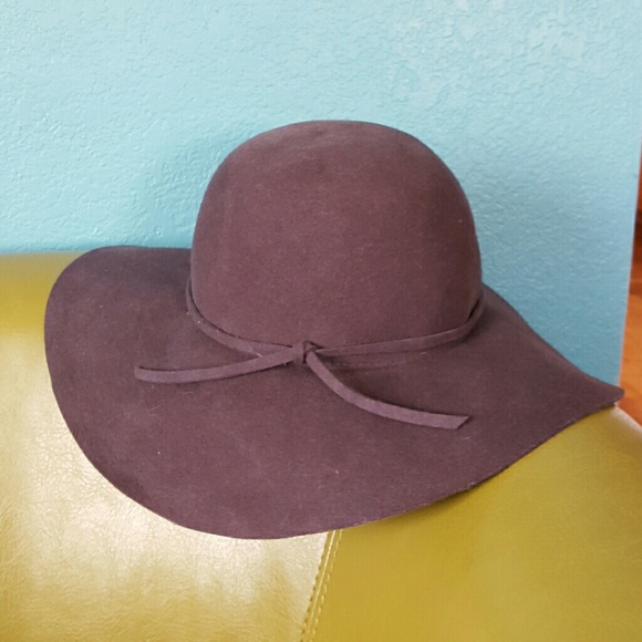 Floppy gray wool hat