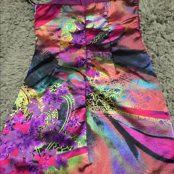 Fun multi colored dress - Picture 2 of 2