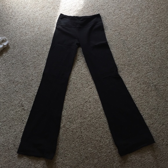 Lululemon reversible groove pant. Size small. - Picture 1 of 3