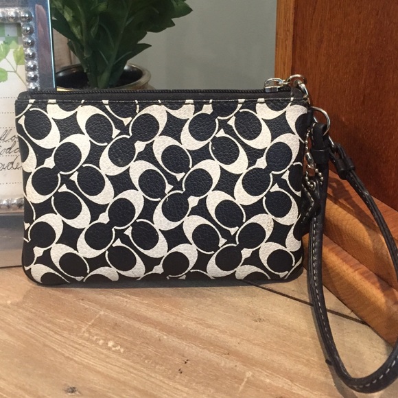 Coach wristlet - Picture 2 of 2