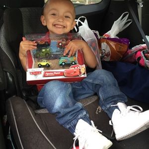 Meet your Posher, Yesenia