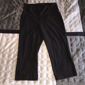 Motherhood Maternity Yoga Capris