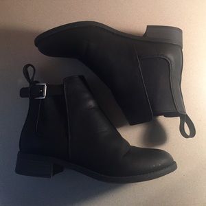 Americab Eagle booties