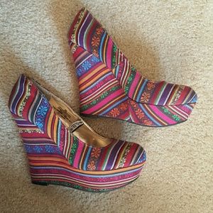 Mossimo Supply Co Aztec Wedges