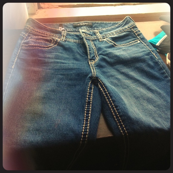 Jeans - Picture 1 of 2