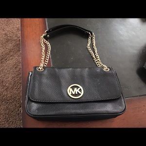 Michael Kors Fulton Small Shoulder Flap 38S3XFTF1L