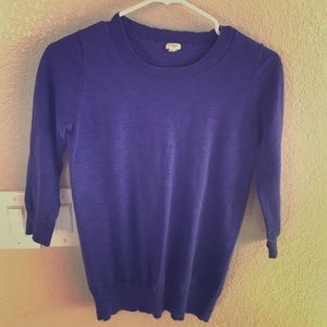 Thin sweater