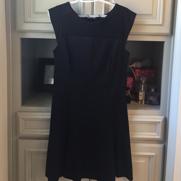 Banana Republic flirty LBD