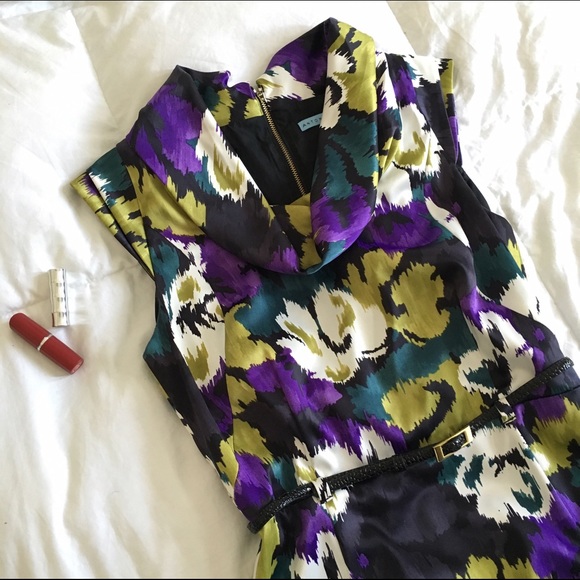 ANTONIO MELANI Dresses & Skirts - 🎉SALE!🎉 Antonio Melani graphic print dress