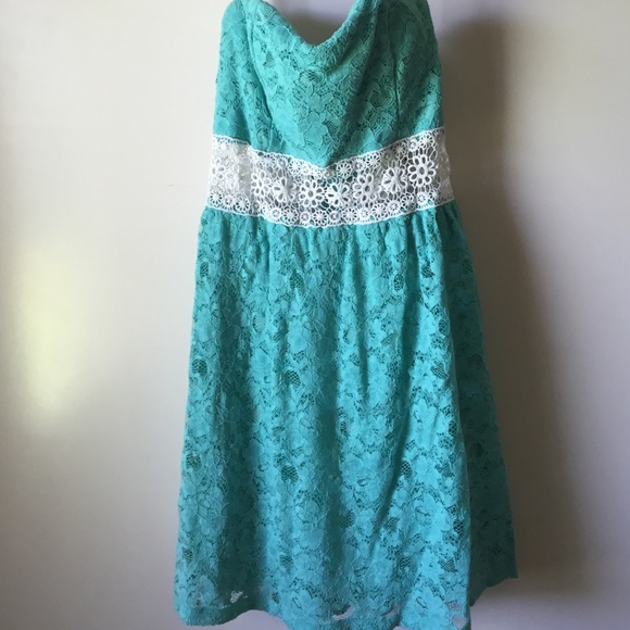 Finesse Dresses & Skirts - Turquoise lace dress Finesse Dresses & Skirts - Turquoise lace dress