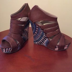 Brown and the die bottom wedges!