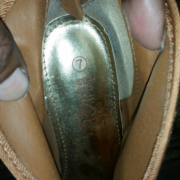Sexy tan suede heels - Picture 4 of 4