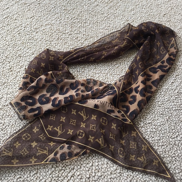 Louis Vuitton Scarf