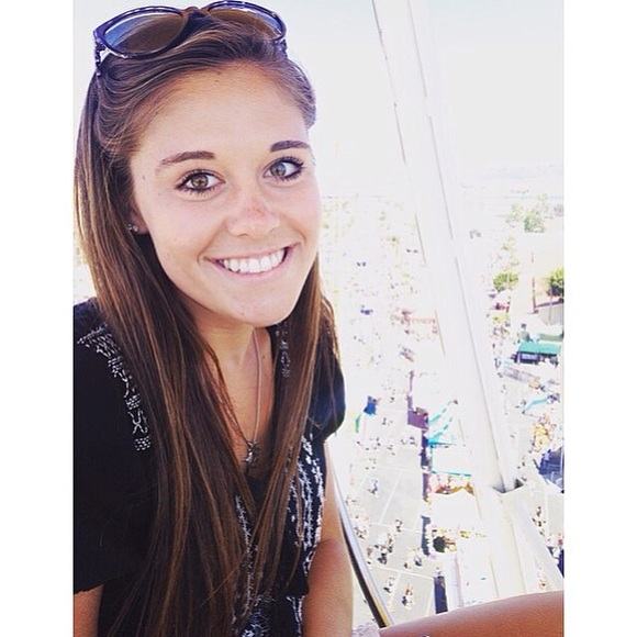 Meet your Posher, Brianna