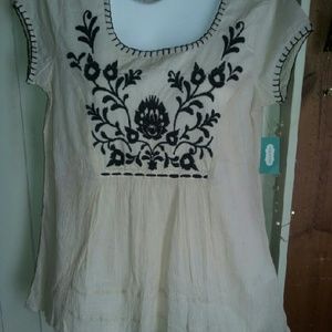 Pretty embroidered peasant top