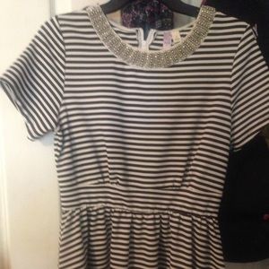 Size L (14) Alya dress with jeweled collar