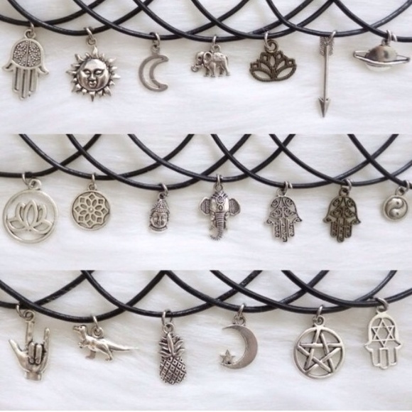 Arrow Choker Necklace