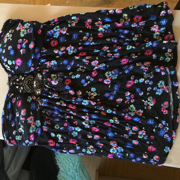 A strapless floral shirt