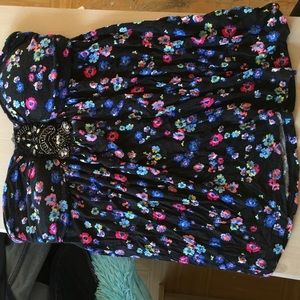 A strapless floral shirt