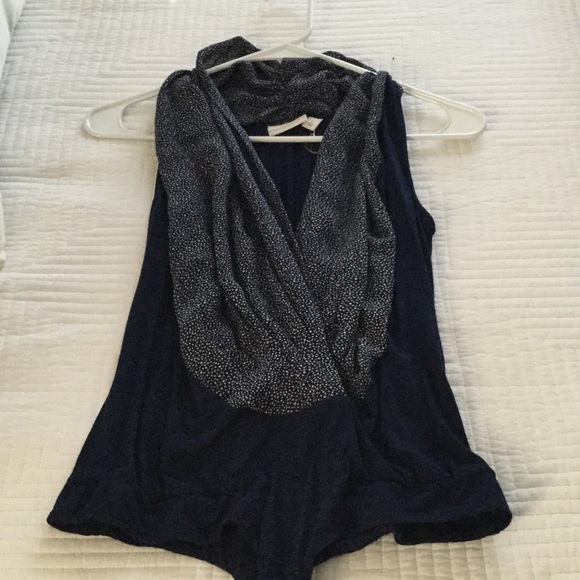 Sleeveless body suit