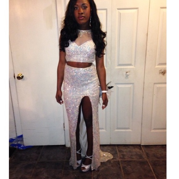 Two piece prom dress!