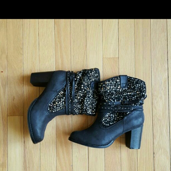 🍾New Without Box!!Studded Cowgirl Boots Size 9.5