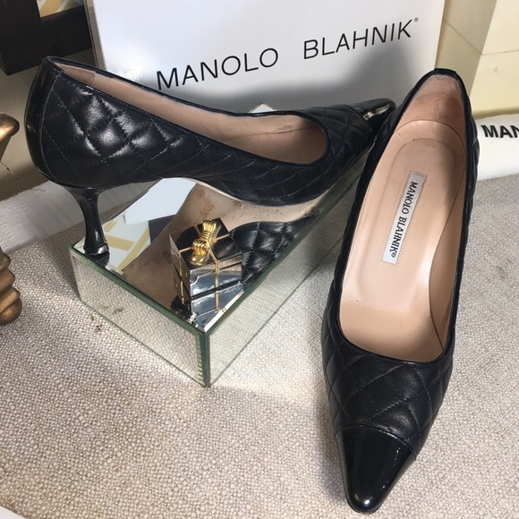 Manolo Blahnik ⚜Black Quilted Black Toe Cap Pumps