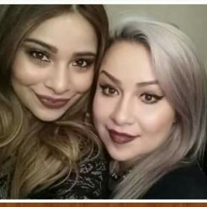 Meet your Posher, Flores