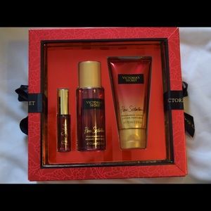 Victoria Secret pure seduction perfume & lotion