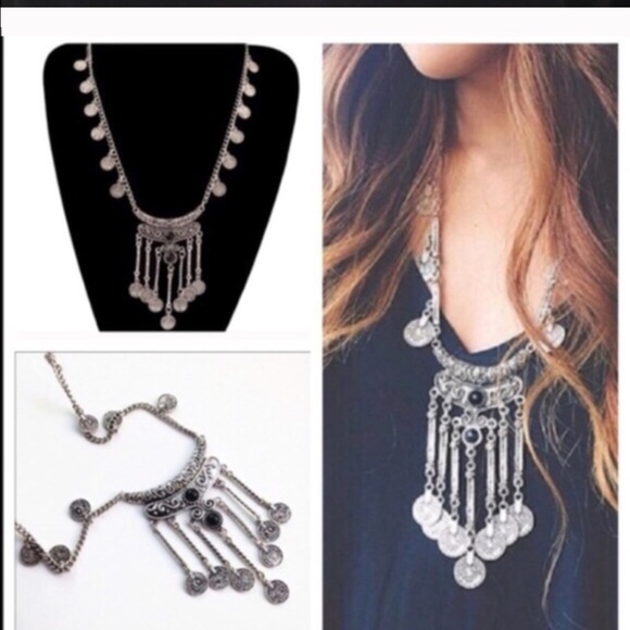 Trendy coin necklace(NWT) - Picture 3 of 6