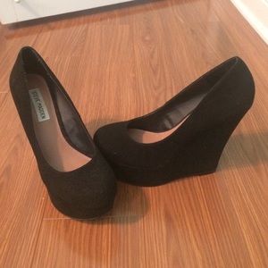 Steven Madden Pammyy Wedge Heels