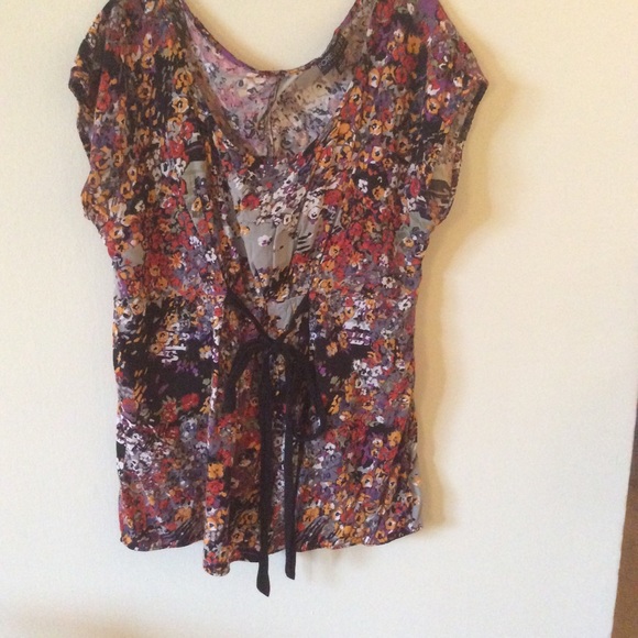 Forever 21 Tops - F21+ floral front tie tunic blouse