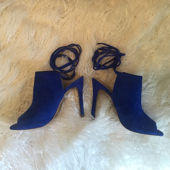 ✨SOLD✨ NWT Steve Madden blue suede Lace-up heels - Picture 1 of 4