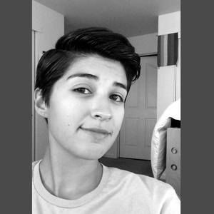 Meet your Posher, Liz