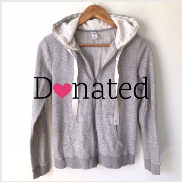 DONATED - Picture 1 of 4