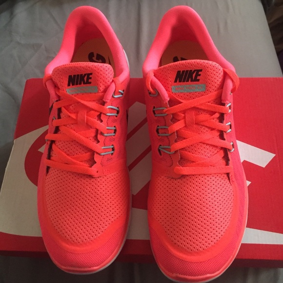 Nike Free 5.0 - Size 9