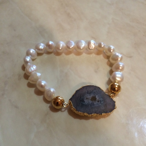 Pearl bracelet