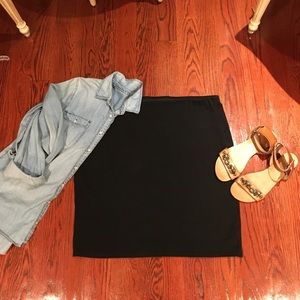 NWOT Black Old Navy Skirt
