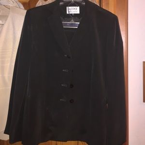 Kasper skirt suit set