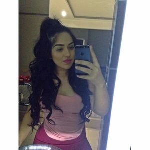 Meet your Posher, Ana