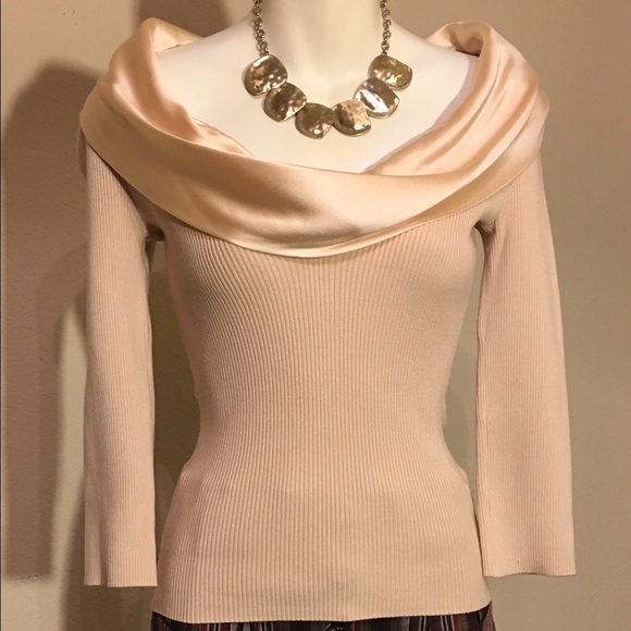 BEBE sexy cream silk knit top sz:Small