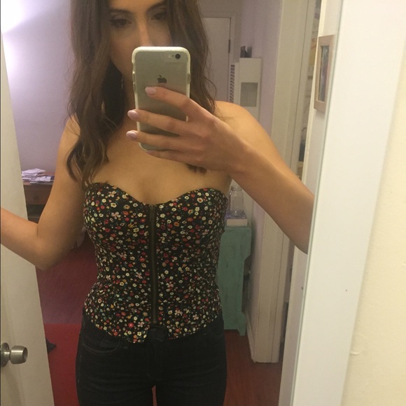 Urban outfitters bustier 🔥