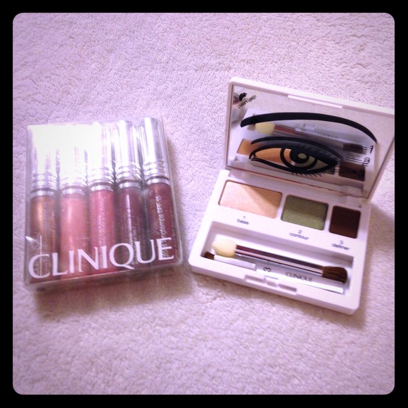 💋Clinique Bundle NWT